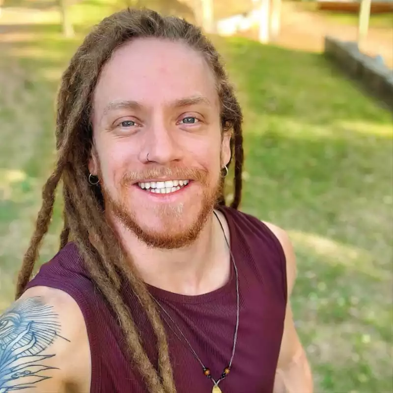 Helgi lança single "Igual Você Não Tem" (Foto: Reprodução Instagram)